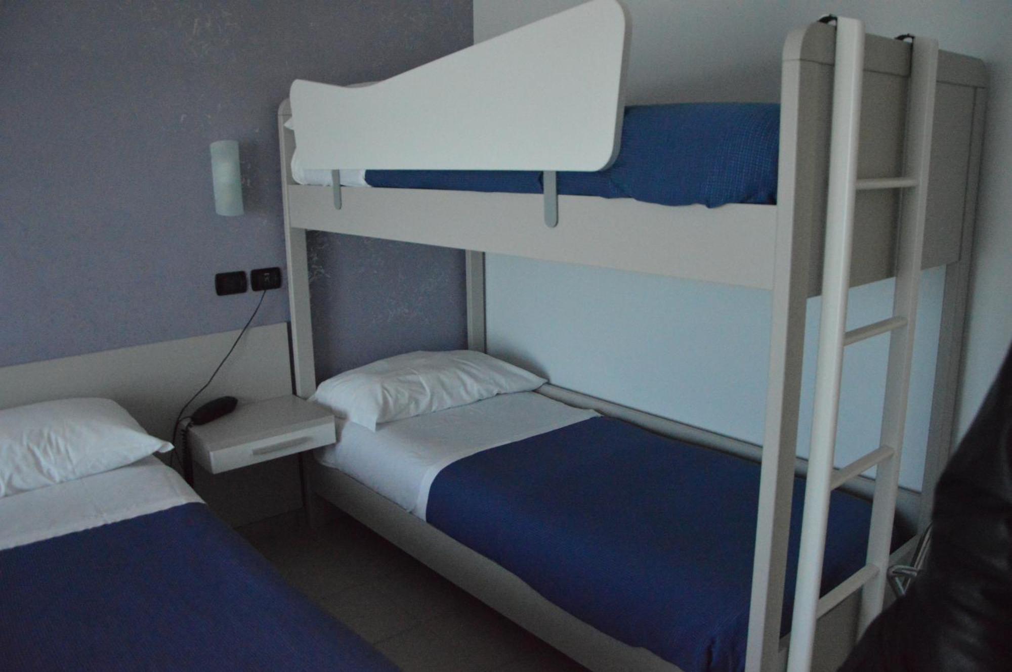בורדיגרה Hotel Piccolo Paradiso חדר תמונה